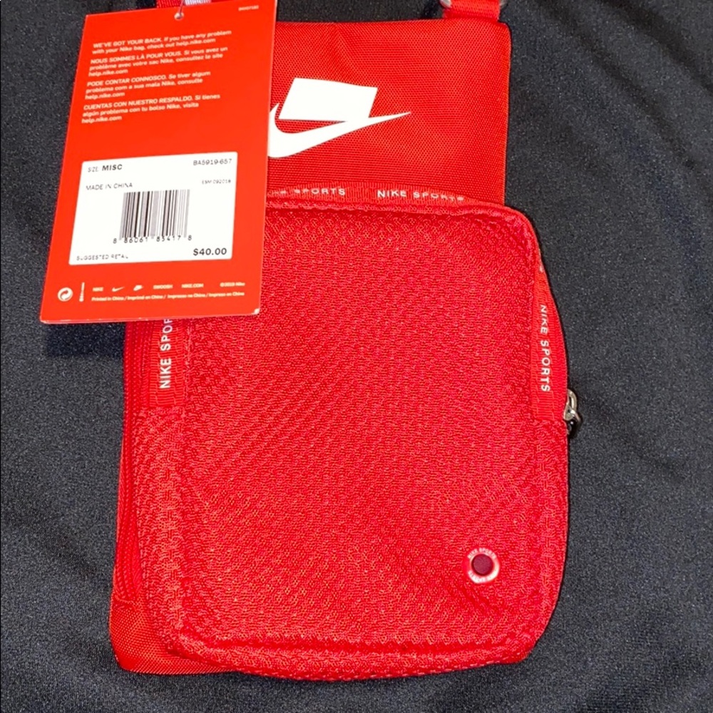 Nike sport crossbody